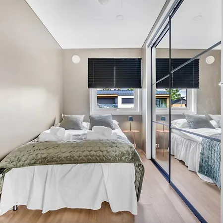 Polar Nights Cozy Hideaway L Free Parking Apartment *